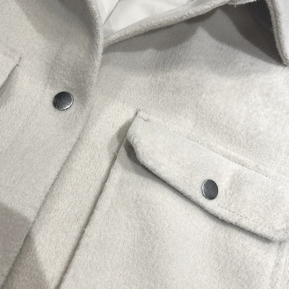 Shacket with snap closure (oversized) - Picture 3 of 6